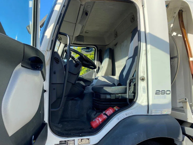 Tank truck Volvo FL7-290 / 5 COMPARTIMENTS / 13000 LITER TOTAL / PUMP / AUTOMATIC / EURO-5 / 2009: picture 18