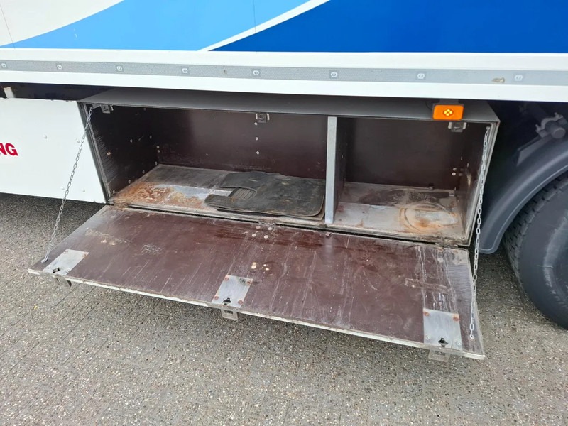 Isothermal truck Volvo FM11-330 / VEB / LWDS / ONLY:442862 KM / CARRIER SUPRA 1250 / DOPPELSTOCK / PLATFORM 2TON / DATALOG / FULL-AIR / TOP CONDITION /: picture 19 Isothermal truck Volvo FM11-330 / VEB / LWDS / ONLY:442862 KM / CARRIER SUPRA 1250 / DOPPELSTOCK / PLATFORM 2TON / DATALOG / FULL-AIR / TOP CONDITION /: picture 19