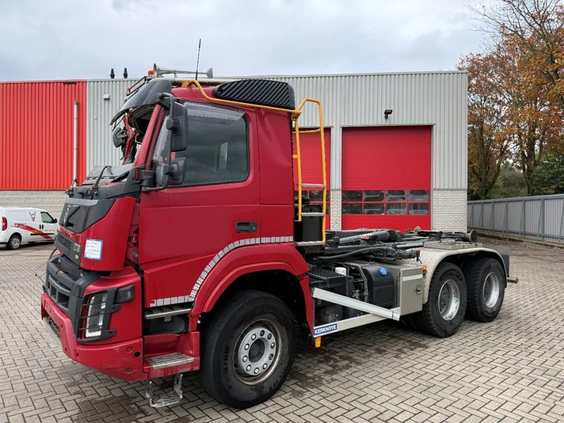 Volvo FMX4-500 / ENGINE RUNNING / VEB+ / 6X4 / BIG AXLE / AJK 20 TON HOOKLIFT / ONLY:276433 KM / AUTOMATIC / EURO-6 / 2020 - Hook lift truck: picture 2 Volvo FMX4-500 / ENGINE RUNNING / VEB+ / 6X4 / BIG AXLE / AJK 20 TON HOOKLIFT / ONLY:276433 KM / AUTOMATIC / EURO-6 / 2020 - Hook lift truck: picture 2