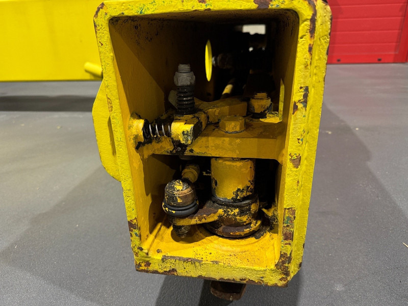 Stinis SWL 25 Ton. 20 Ft. Fixed Spreader Autotwist - Grapple: picture 3 Stinis SWL 25 Ton. 20 Ft. Fixed Spreader Autotwist - Grapple: picture 3