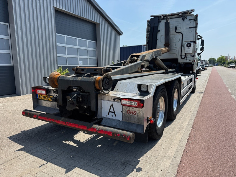 Volvo FH16 750 6x2, VDL 21 Ton Haak - Hook lift truck: picture 4 Volvo FH16 750 6x2, VDL 21 Ton Haak - Hook lift truck: picture 4
