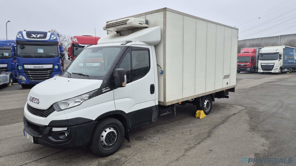 IVECO DAILY 35S11 - mrazírna + elektro agregát THERMO KING V-300 Max + zvedací čelo 750 kg - Refrigerated van: picture 2 IVECO DAILY 35S11 - mrazírna + elektro agregát THERMO KING V-300 Max + zvedací čelo 750 kg - Refrigerated van: picture 2
