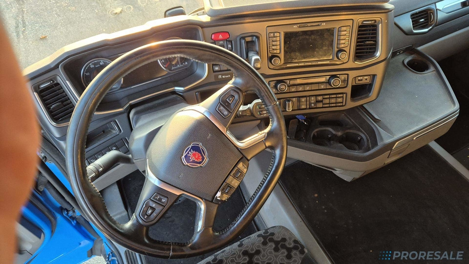 SCANIA R450 N323 NGS TOP LINE EURO 6 - Tractor unit: picture 4 SCANIA R450 N323 NGS TOP LINE EURO 6 - Tractor unit: picture 4