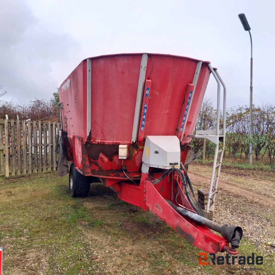 JF/Stoll Fuldfoderblander. VM 22-2 - Agricultural machinery: picture 3 JF/Stoll Fuldfoderblander. VM 22-2 - Agricultural machinery: picture 3