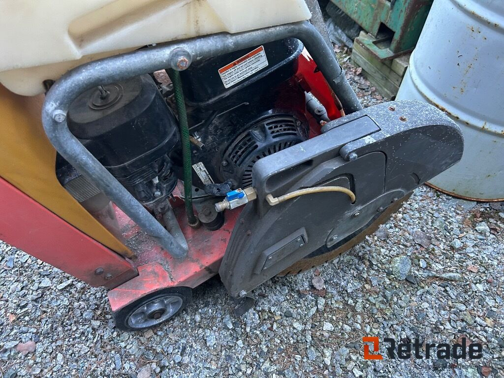 Asfalt sag Husqvarna FS 413 - Construction machinery: picture 4 Asfalt sag Husqvarna FS 413 - Construction machinery: picture 4