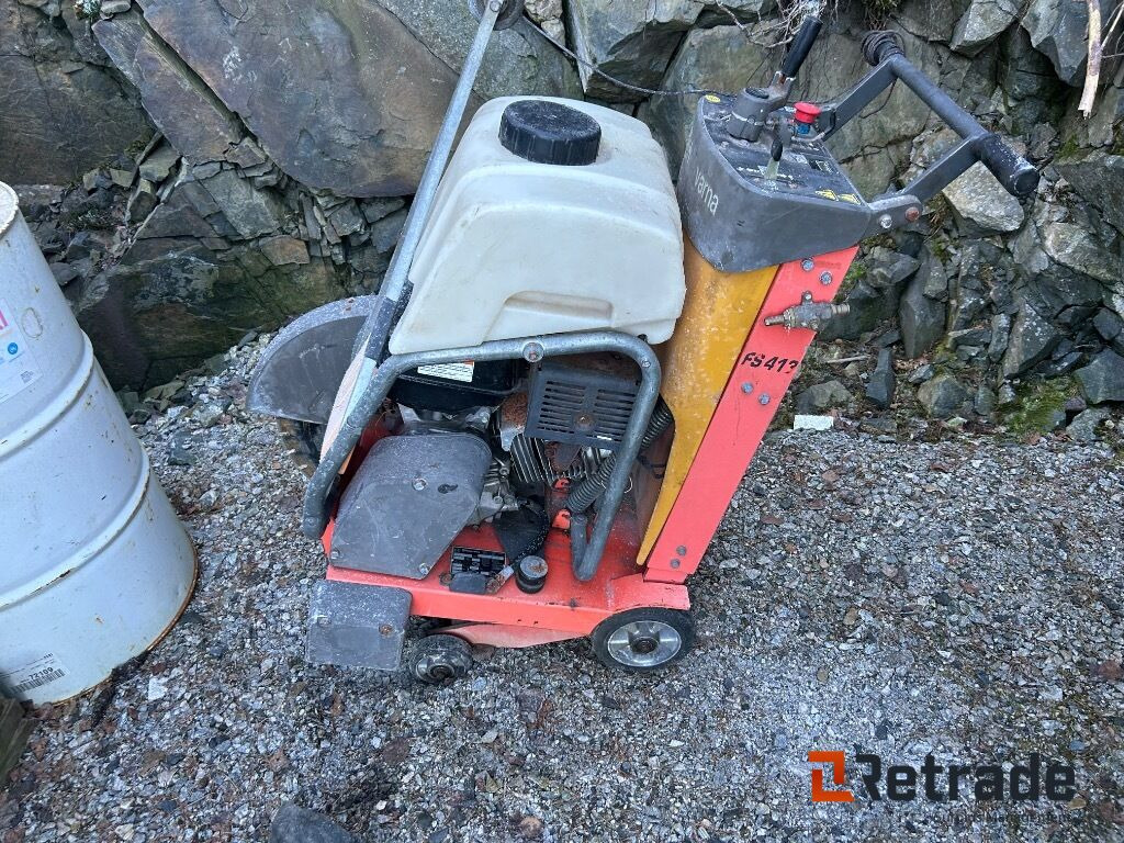 Asfalt sag Husqvarna FS 413 - Construction machinery: picture 1 Asfalt sag Husqvarna FS 413 - Construction machinery: picture 1