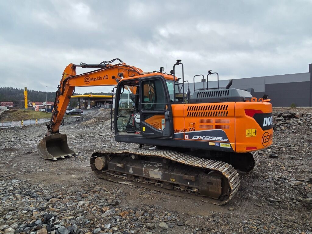 DOOSAN DX 235 2021 MOD XSITE GPS ENCON ROTORTILT MOVAX SIDE GRIP/PILING HAMMERS - Crawler excavator: picture 2 DOOSAN DX 235 2021 MOD XSITE GPS ENCON ROTORTILT MOVAX SIDE GRIP/PILING HAMMERS - Crawler excavator: picture 2