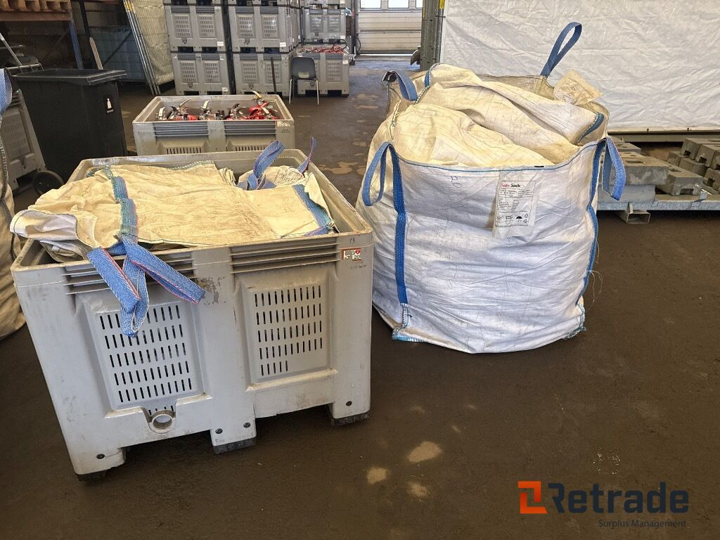 Forskelligt udstyr Safe Sack / Big Bags 1500kg (A0020025) - Tool/ Equipment: picture 1 Forskelligt udstyr Safe Sack / Big Bags 1500kg (A0020025) - Tool/ Equipment: picture 1