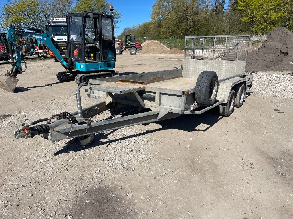 IFOR WILLIAMS GP 126 GM - Car trailer: picture 1 IFOR WILLIAMS GP 126 GM - Car trailer: picture 1