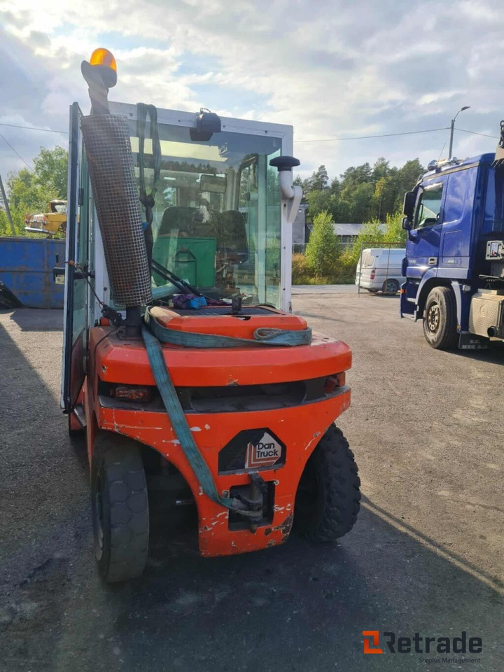 2008mod. Dantruck 4tonn - Industrial equipment: picture 3 2008mod. Dantruck 4tonn - Industrial equipment: picture 3