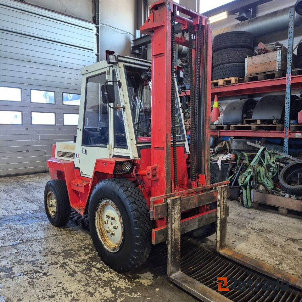 Gaffeltruck MANITOU MC 30 - Industrial equipment: picture 3 Gaffeltruck MANITOU MC 30 - Industrial equipment: picture 3