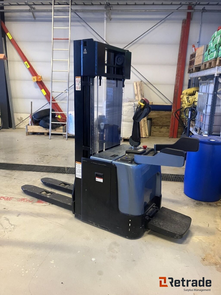 Stable snile RY S16L - Lite brukt - Industrial equipment: picture 1 Stable snile RY S16L - Lite brukt - Industrial equipment: picture 1