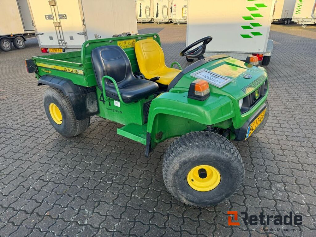 John Deere TS 4x2 Gator (A0025183) - Side-by-side/ ATV: picture 2 John Deere TS 4x2 Gator (A0025183) - Side-by-side/ ATV: picture 2