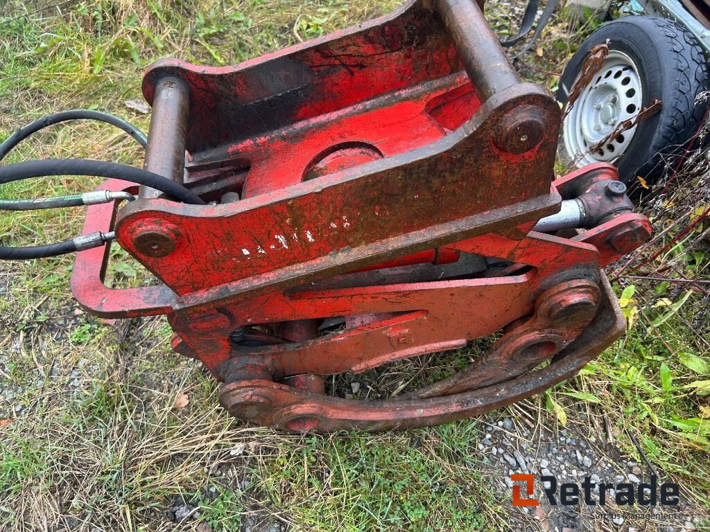 Klype til graver fra Mallet S 50 feste - Construction equipment: picture 1 Klype til graver fra Mallet S 50 feste - Construction equipment: picture 1