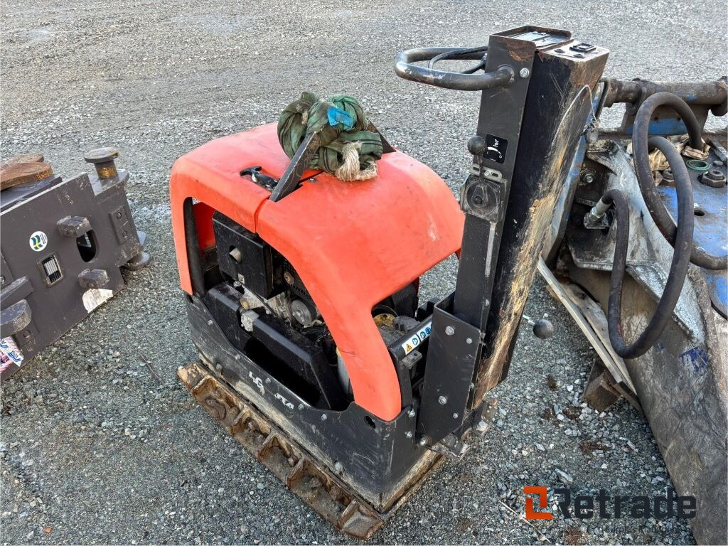 Markvibrator Husqvarna LG 504 - Construction equipment: picture 4 Markvibrator Husqvarna LG 504 - Construction equipment: picture 4