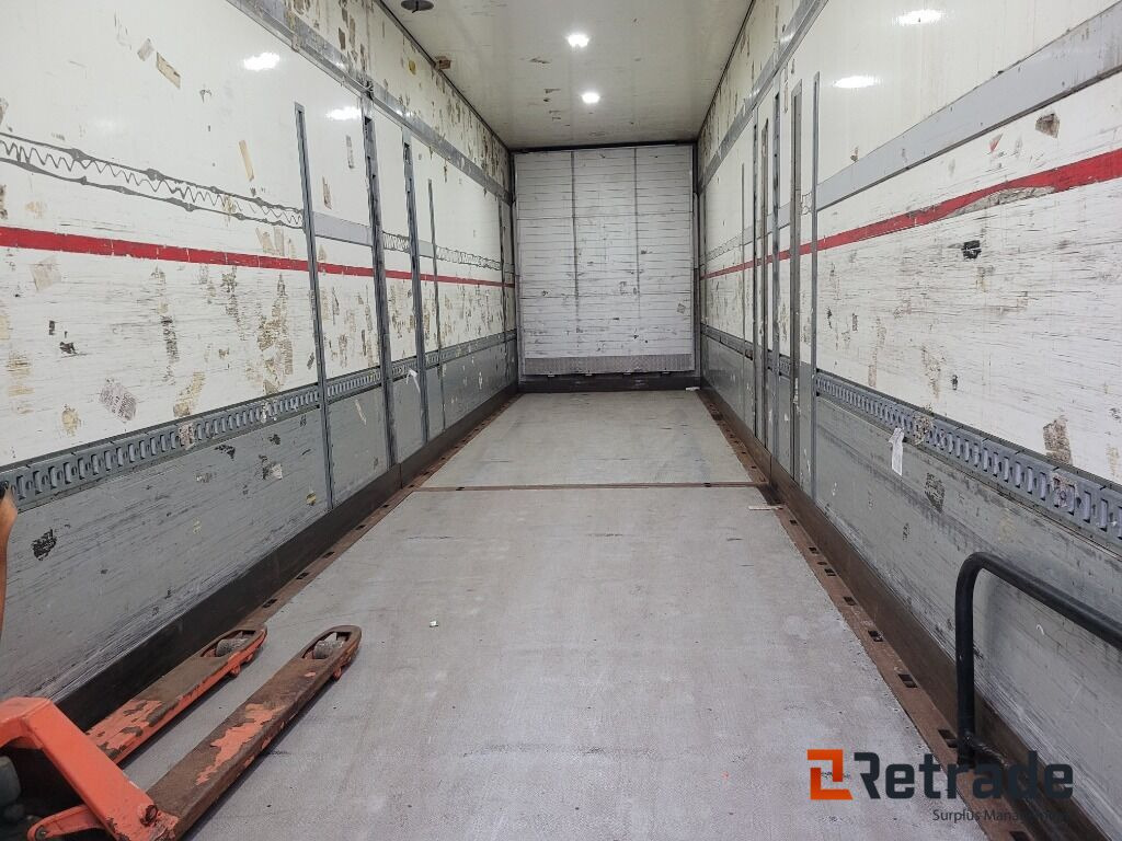 Släp / kylsläp HFR med SKAB dubbelplan skåp 4 axligt - Refrigerator trailer: picture 5 Släp / kylsläp HFR med SKAB dubbelplan skåp 4 axligt - Refrigerator trailer: picture 5