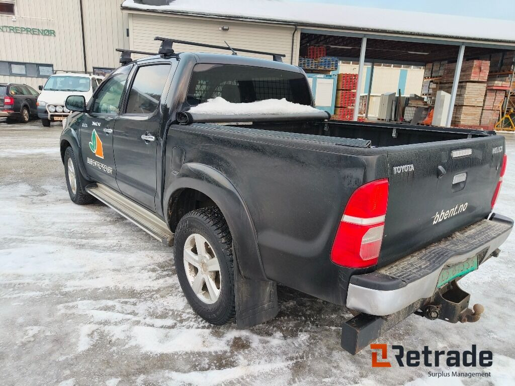 TOYOTA Hilux 4WD - Car: picture 5 TOYOTA Hilux 4WD - Car: picture 5