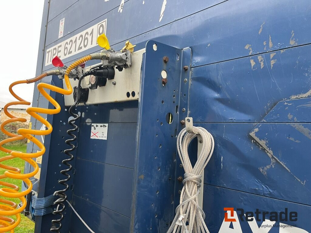 Trailer SCHMITZ CARGOBULL Lukket sættevogn Sættevogns trailer 3 akselet - Curtainsider semi-trailer: picture 5 Trailer SCHMITZ CARGOBULL Lukket sættevogn Sættevogns trailer 3 akselet - Curtainsider semi-trailer: picture 5