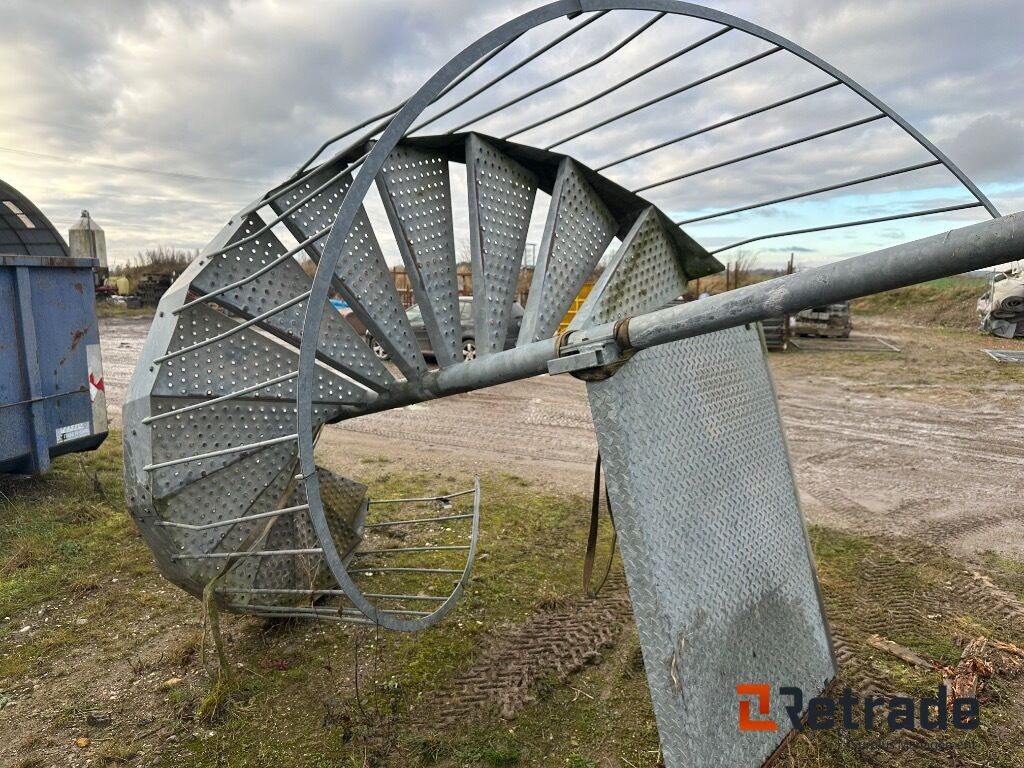 Trappe - Tool/ Equipment: picture 5 Trappe - Tool/ Equipment: picture 5