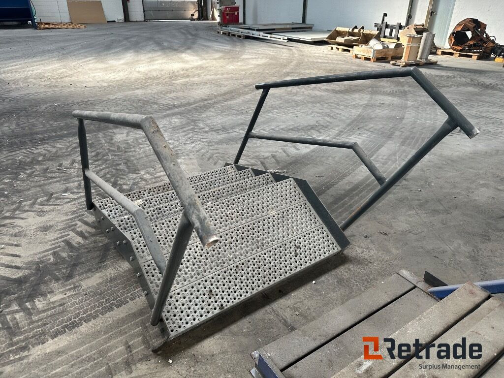 Trapper - Tool/ Equipment: picture 3 Trapper - Tool/ Equipment: picture 3