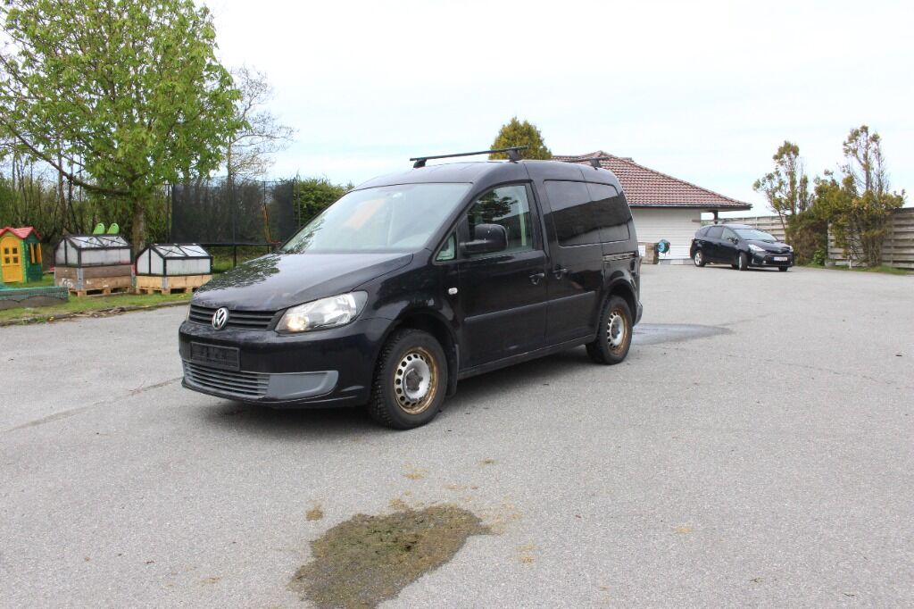 VOLKSWAGEN CADDY - Van: picture 2 VOLKSWAGEN CADDY - Van: picture 2
