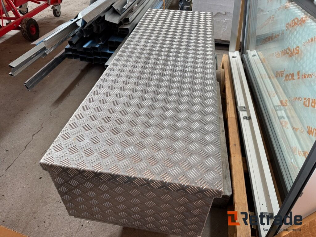 Verktygslåda aluminium - Construction equipment: picture 4 Verktygslåda aluminium - Construction equipment: picture 4