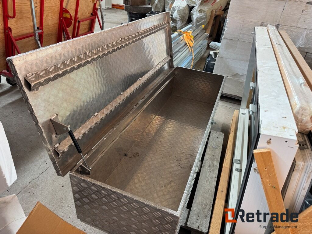 Verktygslåda aluminium - Construction equipment: picture 1 Verktygslåda aluminium - Construction equipment: picture 1