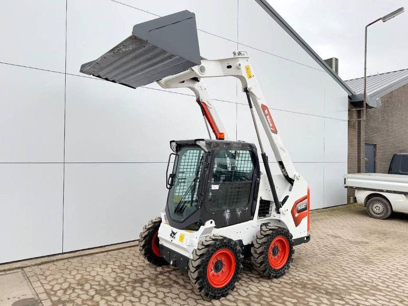 Skid steer loader Bobcat S510 - New / Unused / Closed Cabine / AC: picture 17