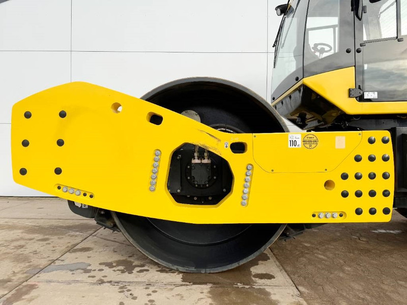 Roller Bomag BW226D-5CL - NEW / Cummins engine: picture 11