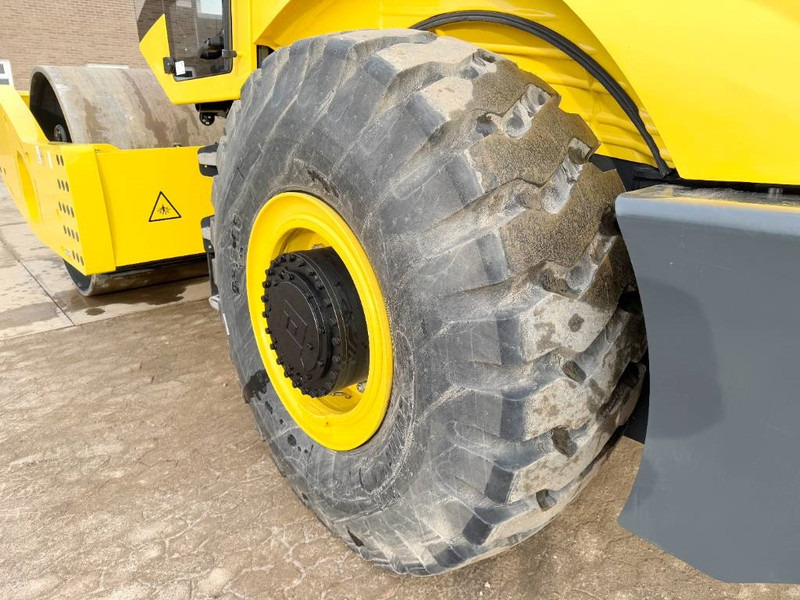 Roller Bomag BW226D-5CL - NEW / Cummins engine: picture 17