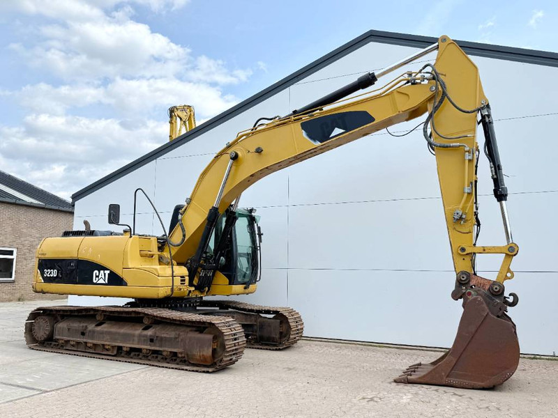 Crawler excavator Cat 323DL - German Machine / Quick Coupler: picture 7