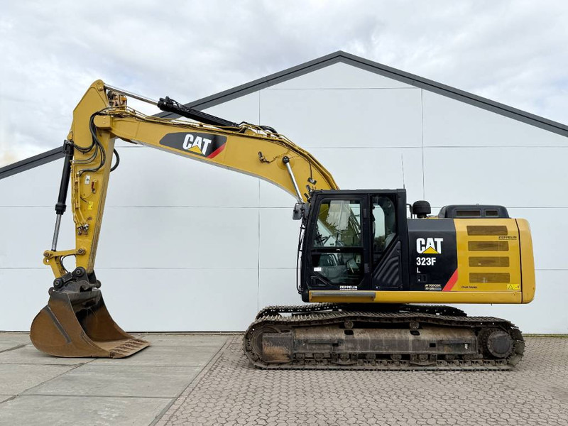 Cat 323FL - German Machine / Rear + Side Camera - Crawler excavator: picture 1 Cat 323FL - German Machine / Rear + Side Camera - Crawler excavator: picture 1