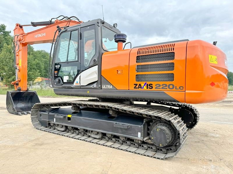 Hitachi ZX220LC-5G / 2025 ULTRA MODEL / ISUZU ENGINE - Crawler excavator: picture 3 Hitachi ZX220LC-5G / 2025 ULTRA MODEL / ISUZU ENGINE - Crawler excavator: picture 3
