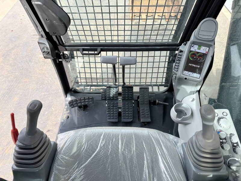 Crawler excavator Hitachi ZX370-LCH - Hammer Lines / Isuzu Engine: picture 9 Crawler excavator Hitachi ZX370-LCH - Hammer Lines / Isuzu Engine: picture 9