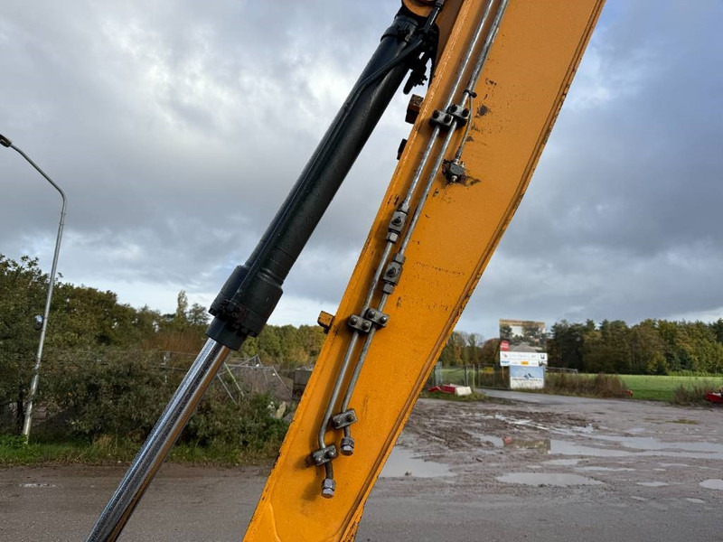 Excavator Hyundai HX300LR - 18m Long Reach / Auto Greasing: picture 12