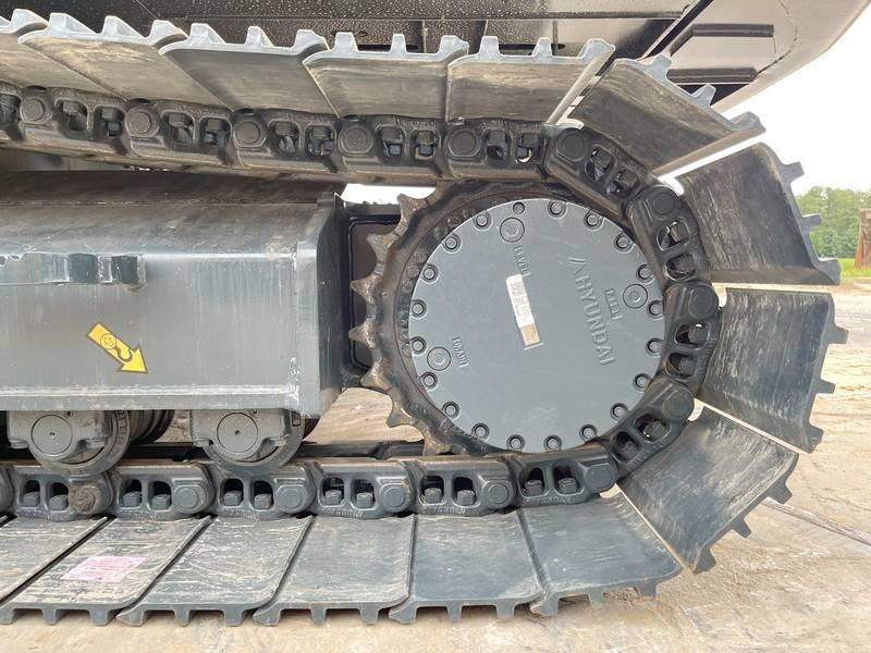 New Excavator Hyundai R245LR - 16 meter Long Reach / New / Unused: picture 13