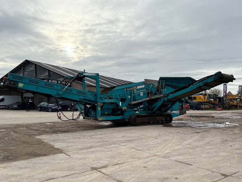 Powerscreen Warrior 1400 - Caterpillar Engine / 3 Conveyors - Screener: picture 5 Powerscreen Warrior 1400 - Caterpillar Engine / 3 Conveyors - Screener: picture 5