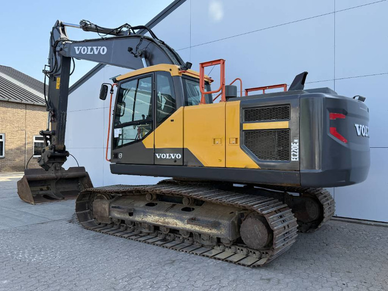 Volvo EC220EN - German Machine / Tilting Bucket - Crawler excavator: picture 3 Volvo EC220EN - German Machine / Tilting Bucket - Crawler excavator: picture 3