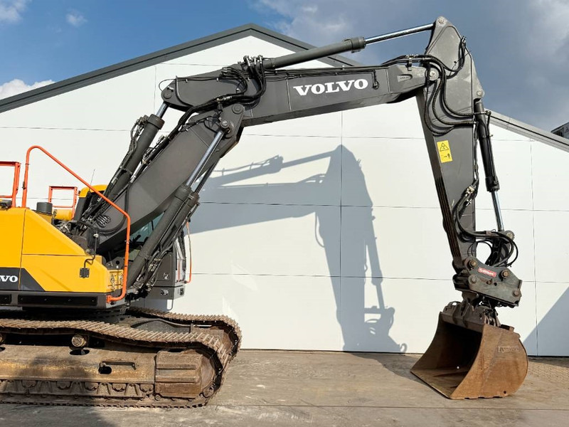 Crawler excavator Volvo EC300ENL - Oilquick / Triple Boom / Tilting Bucket: picture 13