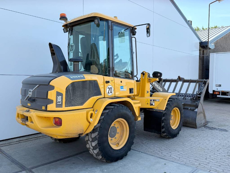 Wheel loader Volvo L30G - German Machine / 3rd Function: picture 5