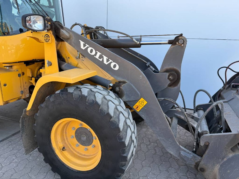Wheel loader Volvo L30G - German Machine / 3rd Function: picture 20