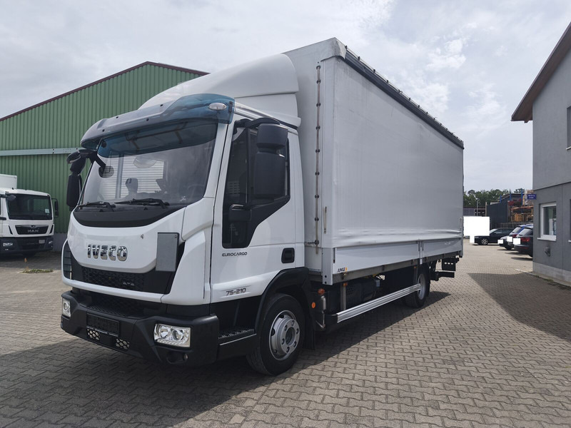 Iveco Eurocargo 75-210 Plane 3-Sitzer 4x2 Euro 6 LBW (20) - Curtainsider truck: picture 1 Iveco Eurocargo 75-210 Plane 3-Sitzer 4x2 Euro 6 LBW (20) - Curtainsider truck: picture 1