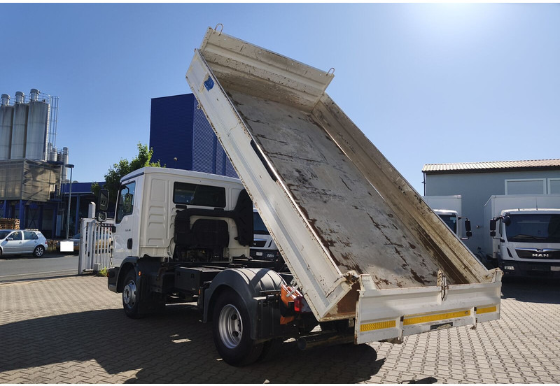 Tipper MAN TGL 8.180: picture 11