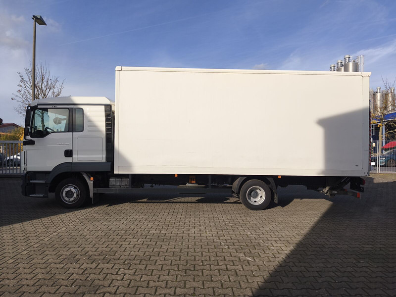 MAN TGL 8.190 Koffer gFH AHK LBW Euro 6 4x2 (11) TÜV NEU - Box truck: picture 5 MAN TGL 8.190 Koffer gFH AHK LBW Euro 6 4x2 (11) TÜV NEU - Box truck: picture 5