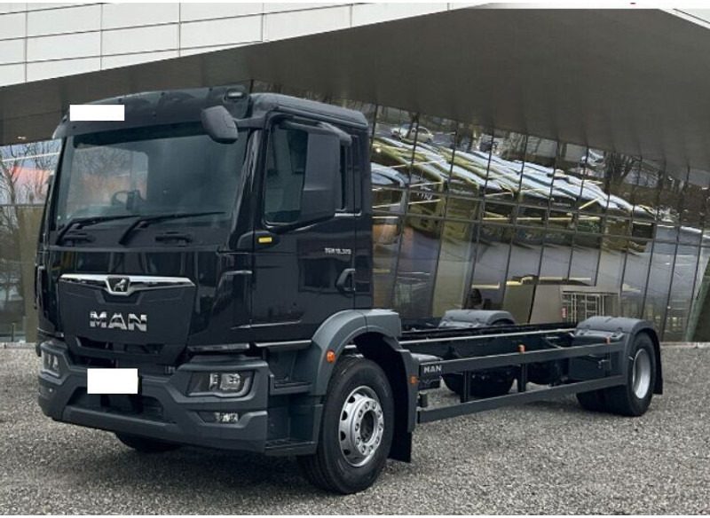 MAN TGM 18.320 4x2BL CH Fahrgestell Euro 6 Rechtslenker NEU - Cab chassis truck: picture 1 MAN TGM 18.320 4x2BL CH Fahrgestell Euro 6 Rechtslenker NEU - Cab chassis truck: picture 1