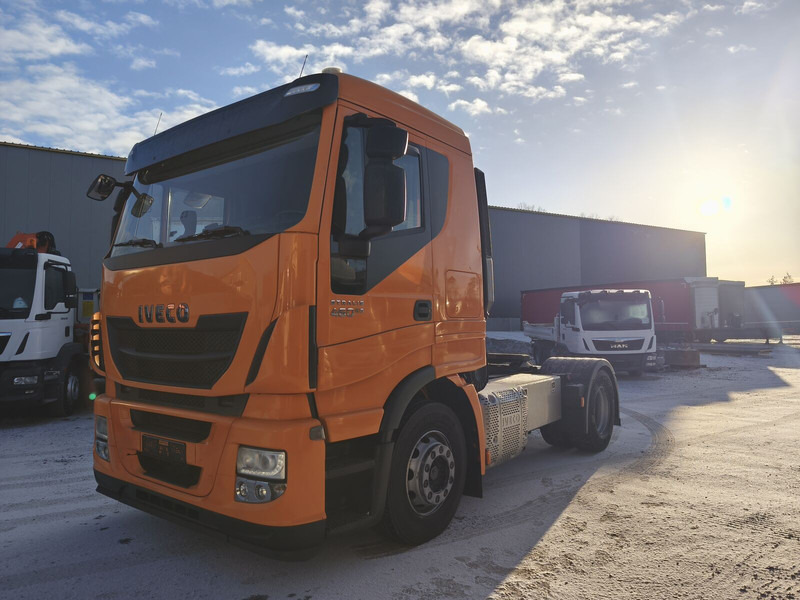 Iveco AS440T/P - Tractor unit: picture 2 Iveco AS440T/P - Tractor unit: picture 2