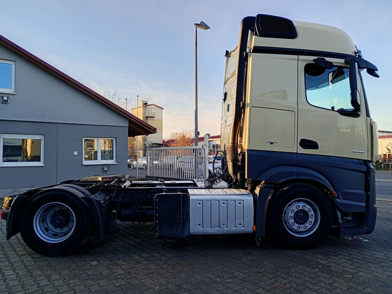 Mercedes-Benz Actros 1845 - Tractor unit: picture 4 Mercedes-Benz Actros 1845 - Tractor unit: picture 4