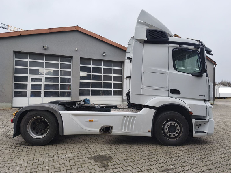 Mercedes-Benz Actros 1845 Sattelzugmaschine Euro 6 4x2 (29) - Tractor unit: picture 4 Mercedes-Benz Actros 1845 Sattelzugmaschine Euro 6 4x2 (29) - Tractor unit: picture 4