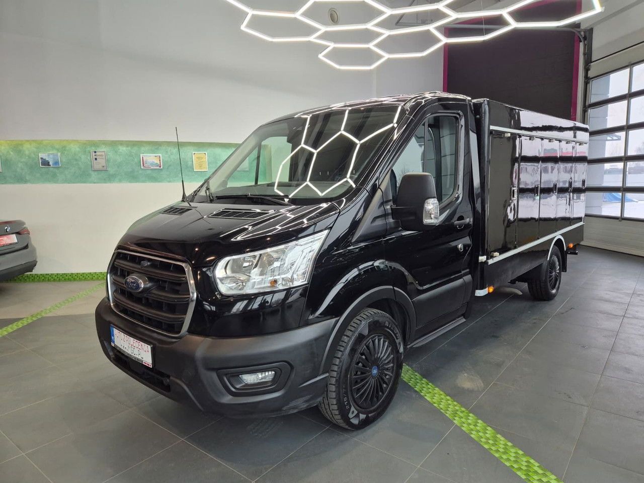 FORD Transit 35 2.0 TDCi / Serviced / 10 Chambers / TOP - Refrigerated van: picture 2 FORD Transit 35 2.0 TDCi / Serviced / 10 Chambers / TOP - Refrigerated van: picture 2