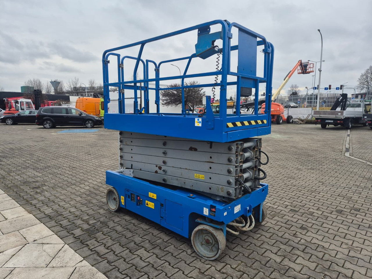Genie GS4047 / 14M High / 1 Owner / Serviced - Scissor lift: picture 4 Genie GS4047 / 14M High / 1 Owner / Serviced - Scissor lift: picture 4